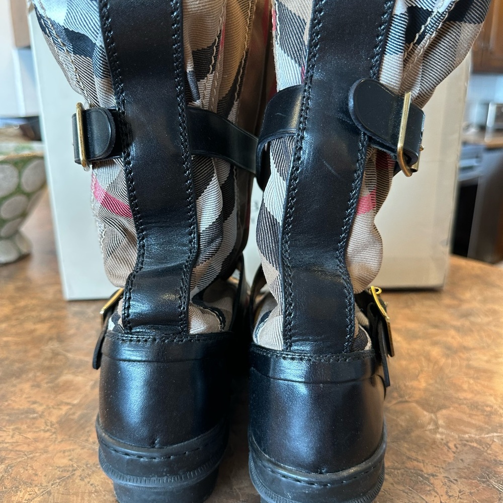 Burberry Black Leather & Beige Plaid Shearling-Trim Boots - Picture 5 of 14